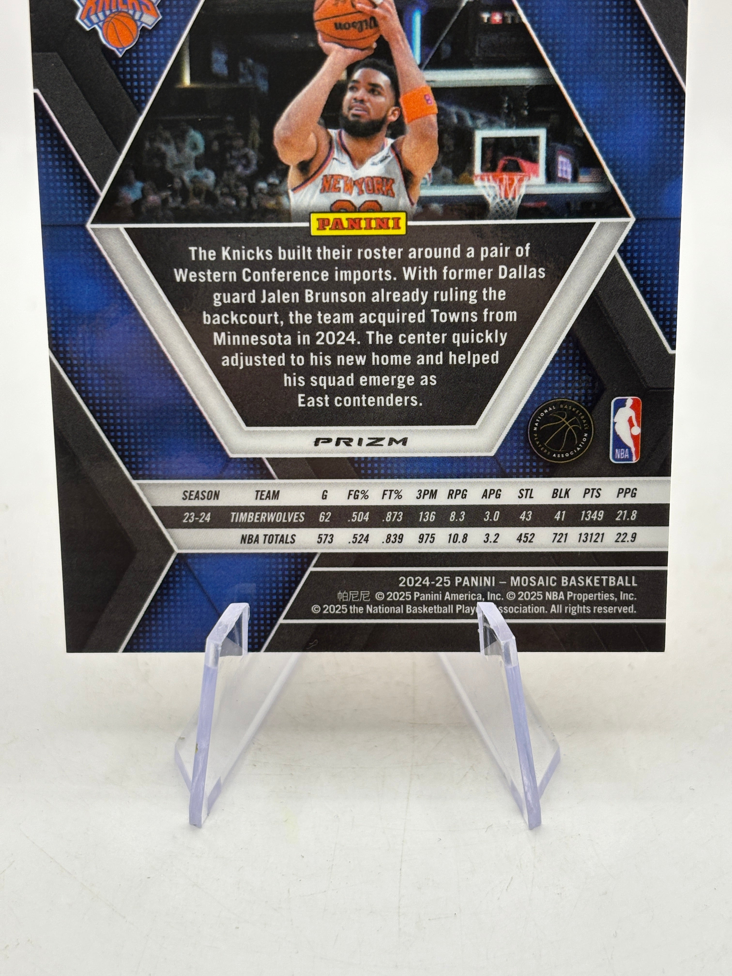 2024-25 Panini Mosaic - #97 Karl Anthony Towns Orange Fluorescent 08/25, photo 4